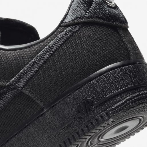 Tênis Stussy x Nike Air Force 1 Triple Black
