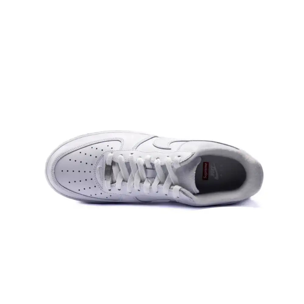 Tênis Air Force 1 Supreme