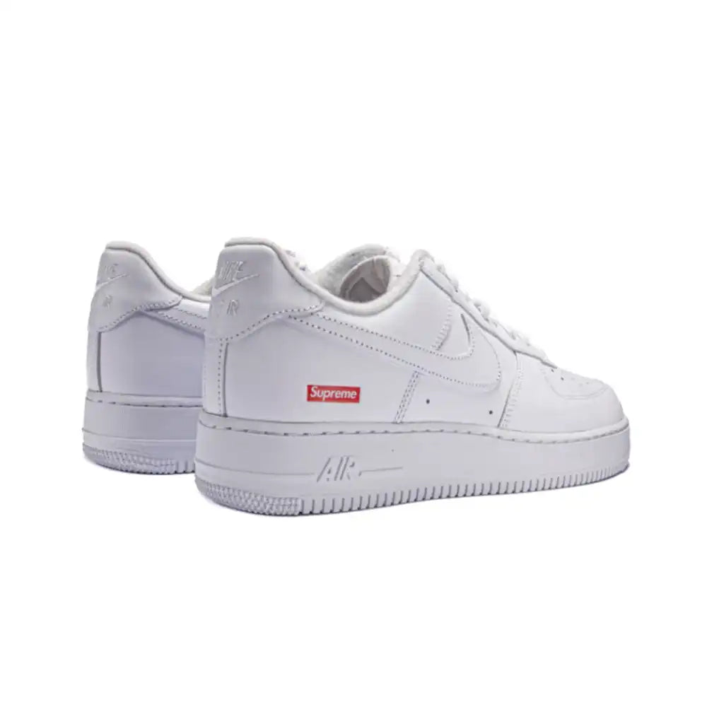 Tênis Air Force 1 Supreme