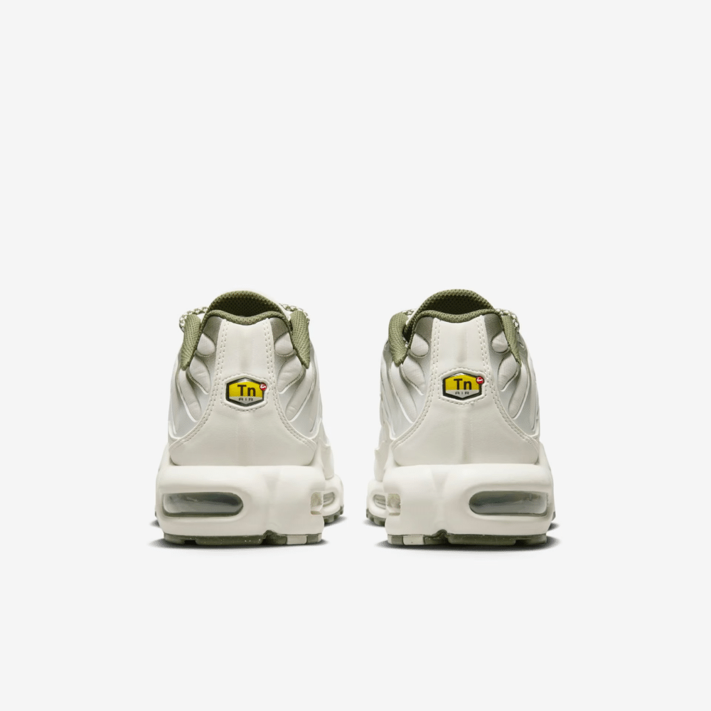 Tênis Air Max TN Plus Bone Olive