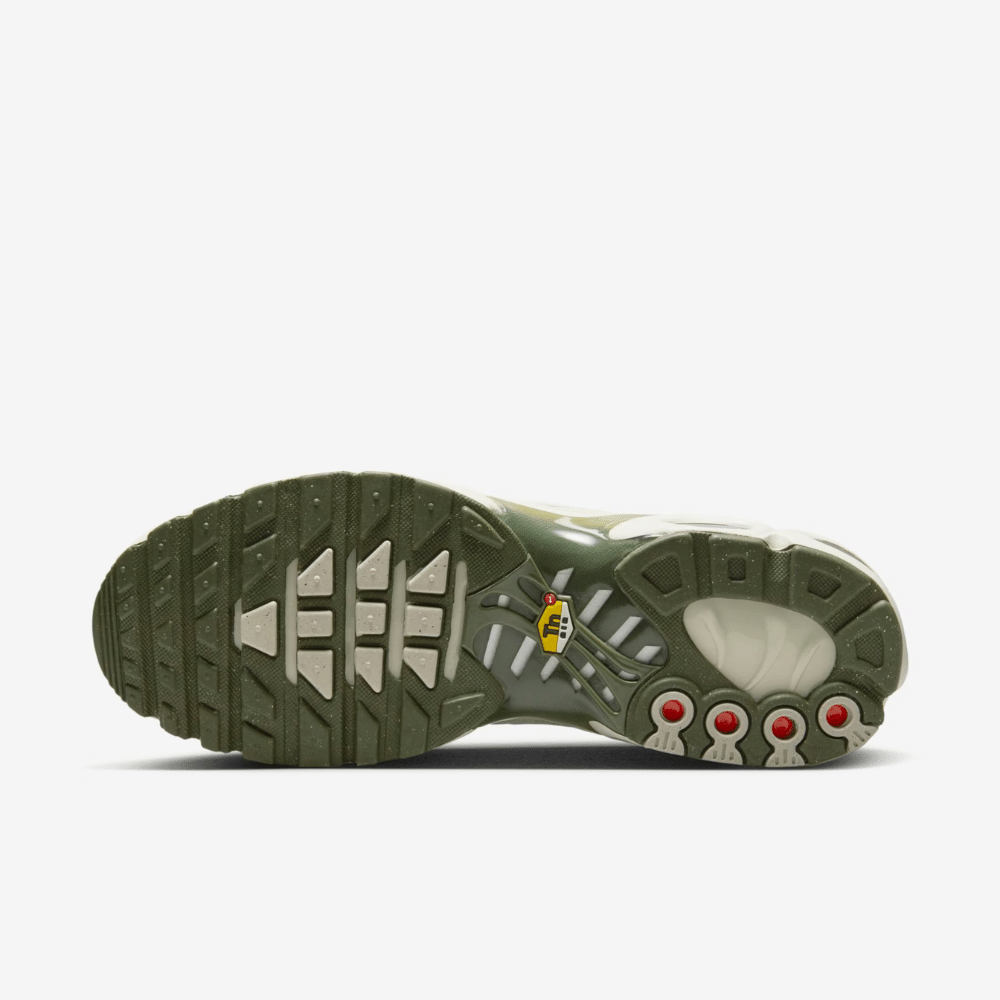Tênis Air Max TN Plus Bone Olive