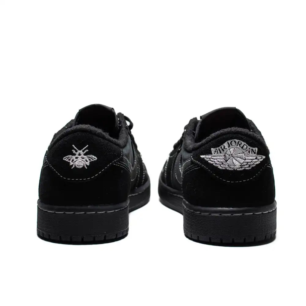 Tênis Nike Air Jordan 1 Low x Travis Scott Black Phantom