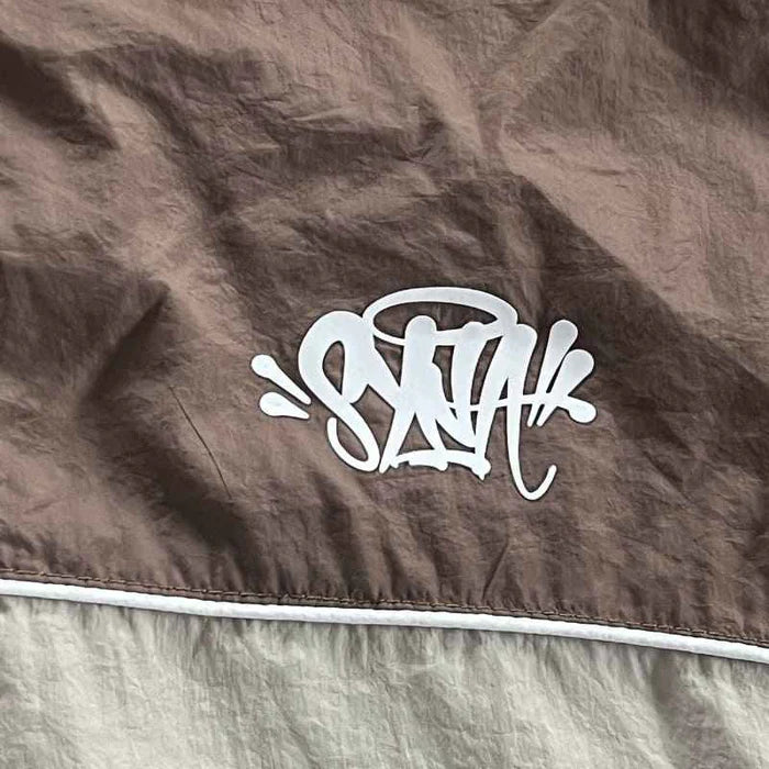 Conjunto Synaworld 'Syna Logo' Shell MarromBege