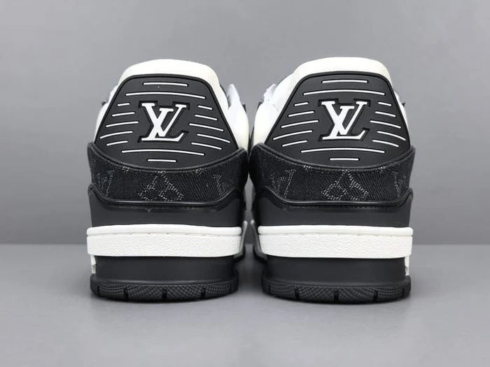 Tênis Louis Vuitton LV Trainer White Black
