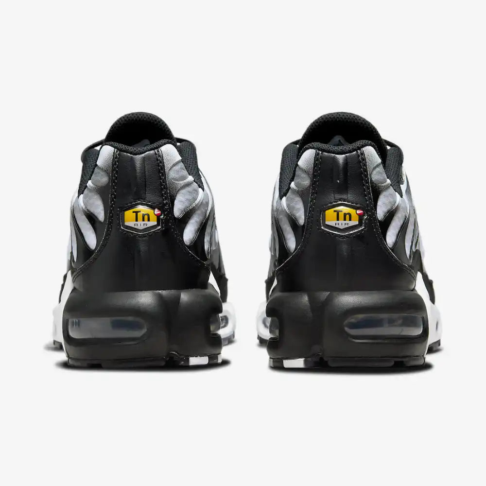 Tênis Air Max TN Plus Black Metallic
