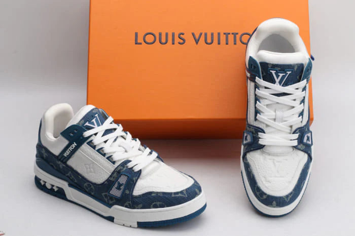 Tênis Louis Vuitton LV Trainer Monogram Denim White Blue