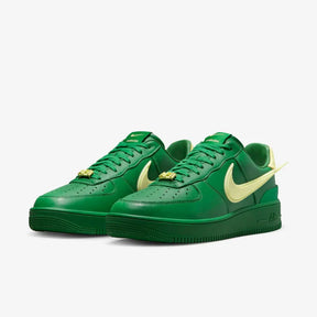 Tênis Ambush x Nike Air Force 1 Low Pine Green and Citron