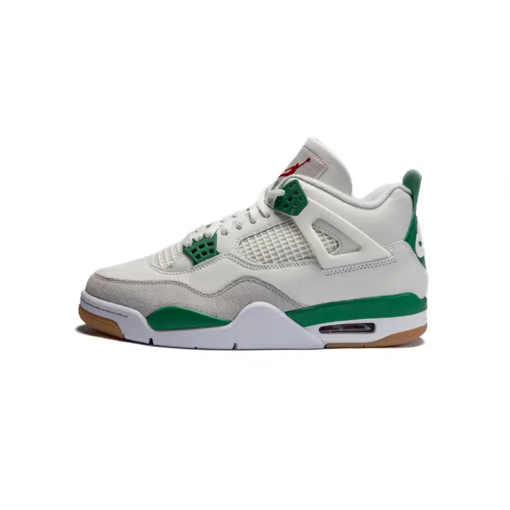 Tênis Air Jordan 4 Retro x Nike SB Pine Green