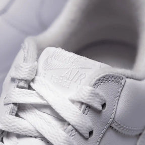 Tênis Air Force 1 Supreme