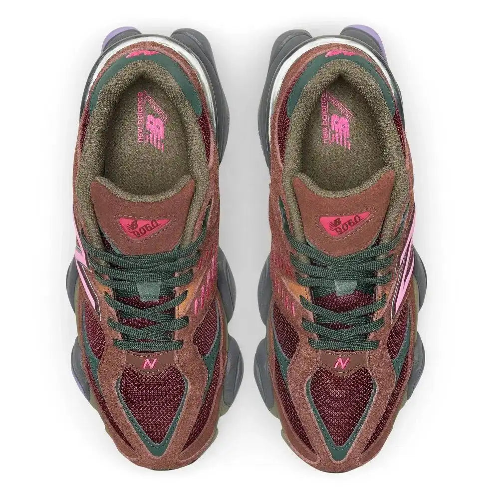 Tênis New Balance 9060 Rich Oak Burgundy