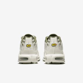 Tênis Air Max TN Plus Bone Olive