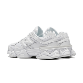 Tênis New Balance 9060 Triple White