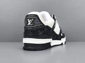 Tênis Louis Vuitton LV Trainer White Black
