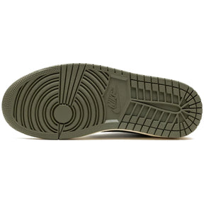 Tênis Nike Air Jordan 1 Retro Low  x Travis Scott Wmns Olive