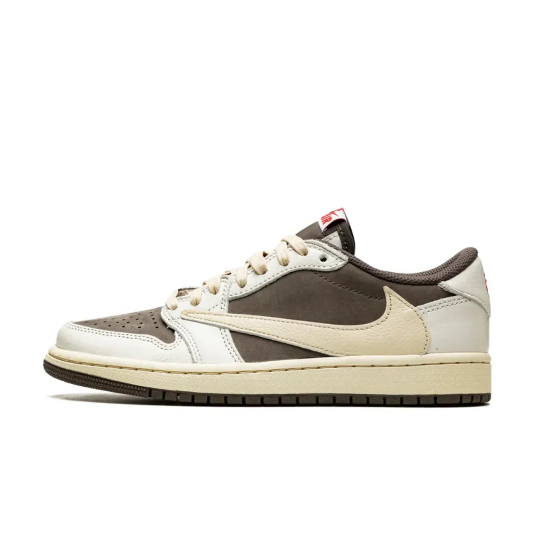 Tênis Nike Air Jordan 1 Retro Low x Travis Scott  "Reverse Mocha"