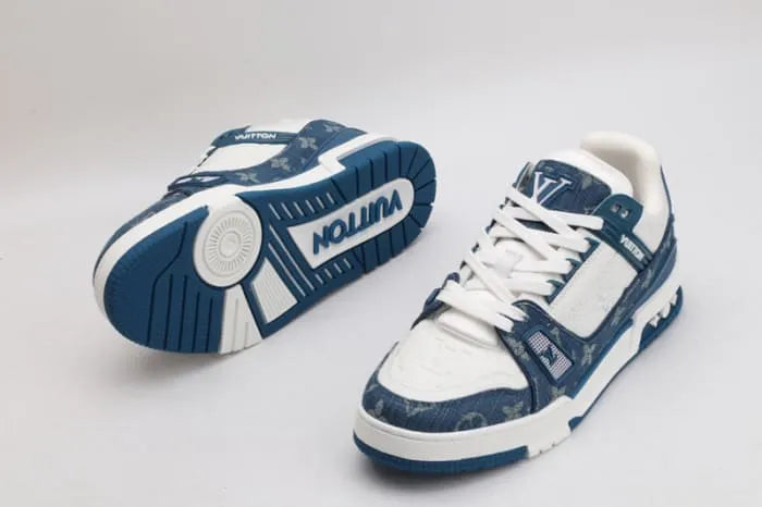 Tênis Louis Vuitton LV Trainer Monogram Denim White Blue